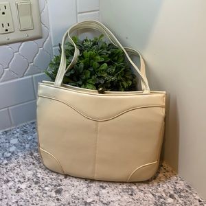 Vintage 1950’ era cream colored handbag